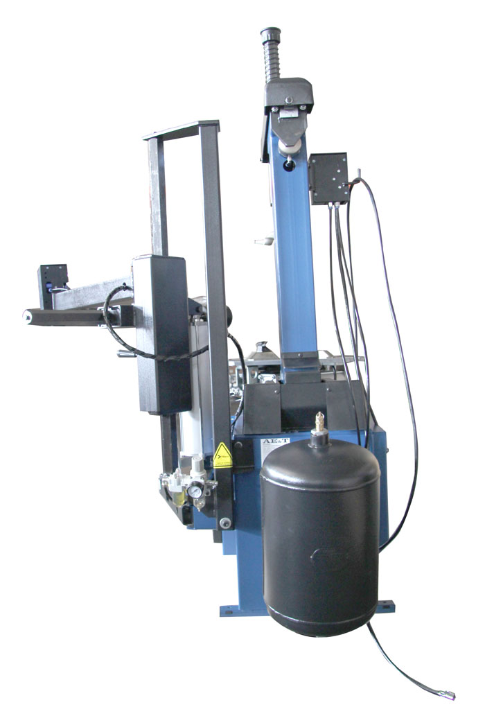 m-221vr6-1-web-1.jpg