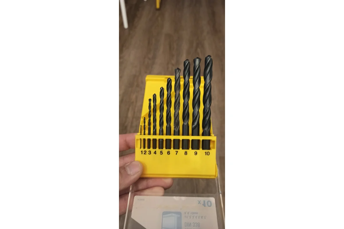 nabor-sverl-po-metallu-v-plastikovoj-kassete-10-sht-1-10-mm-hss-r-dewalt-dt-5911-2021-08-06-14-31-52-1-610d1da8893a1